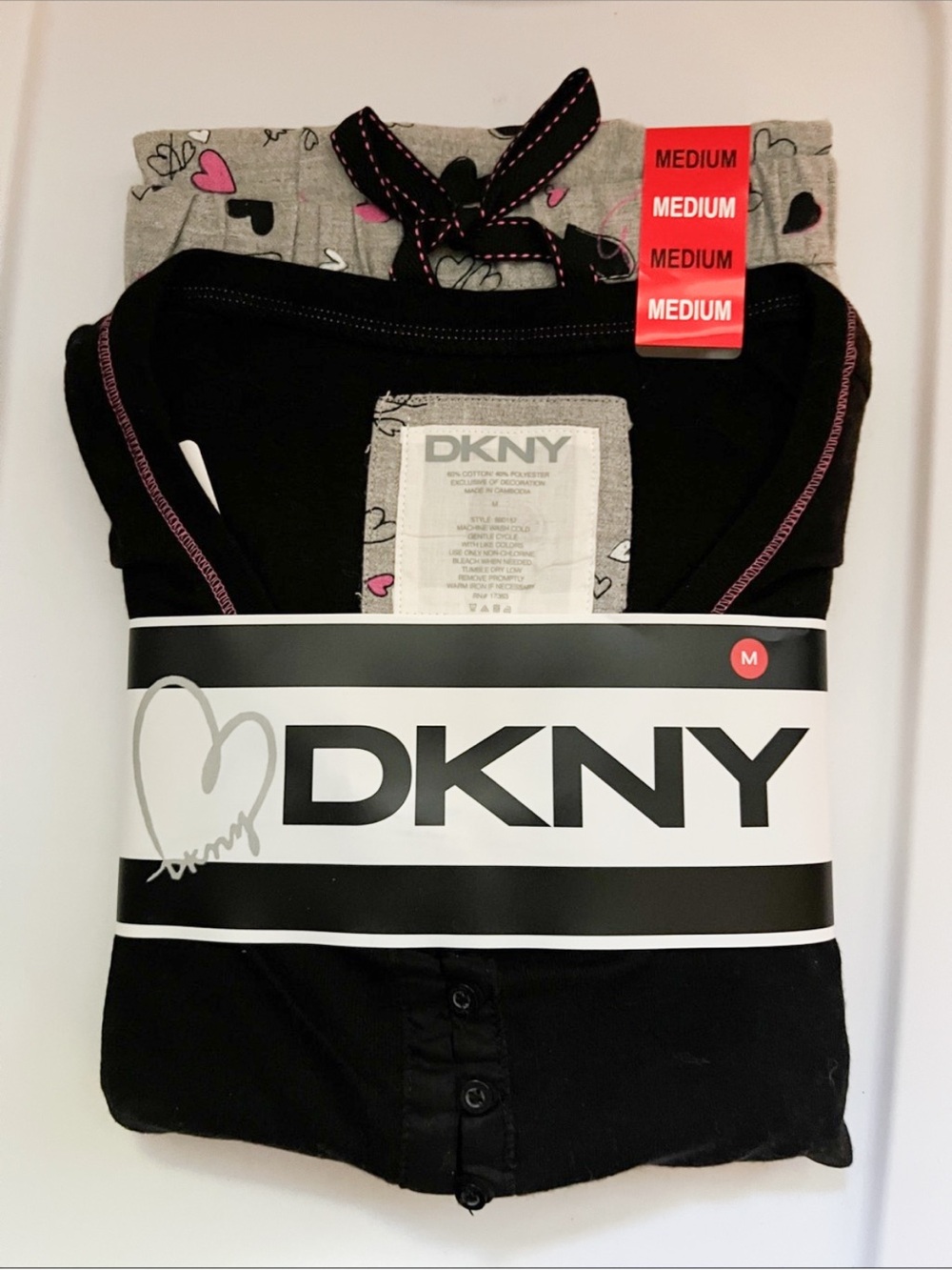 DKNY Pajama Set Women’s M Gray Heart Print Long Sleeve Henley NWT